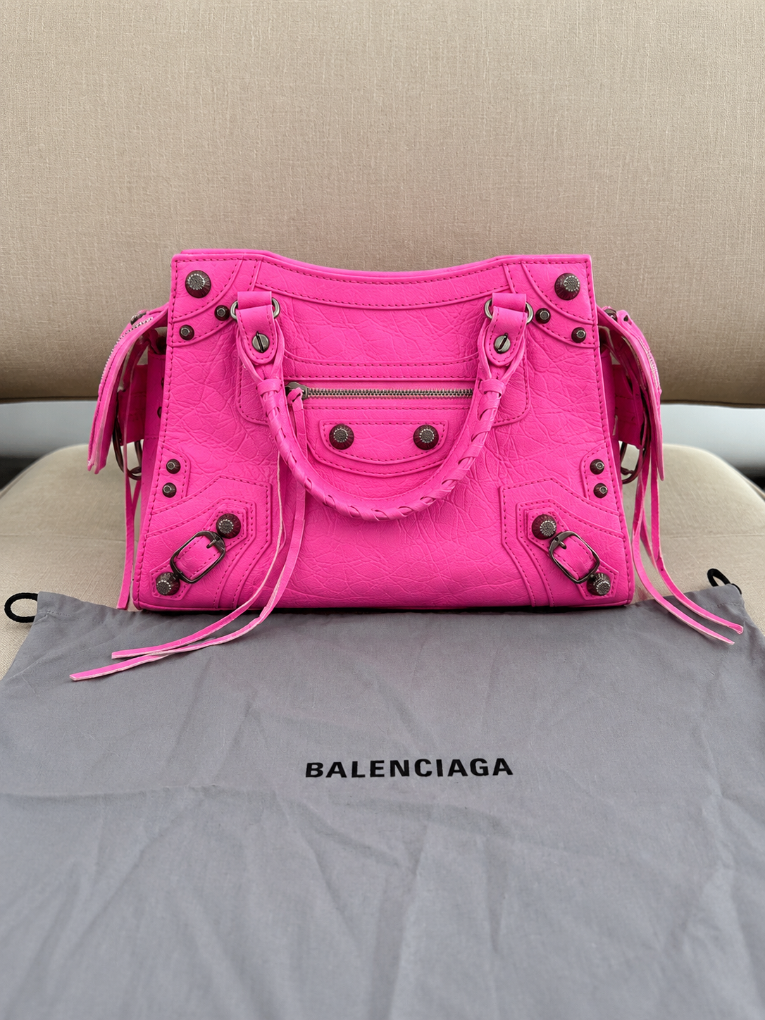 Balenciaga le Cagole City Fucsia