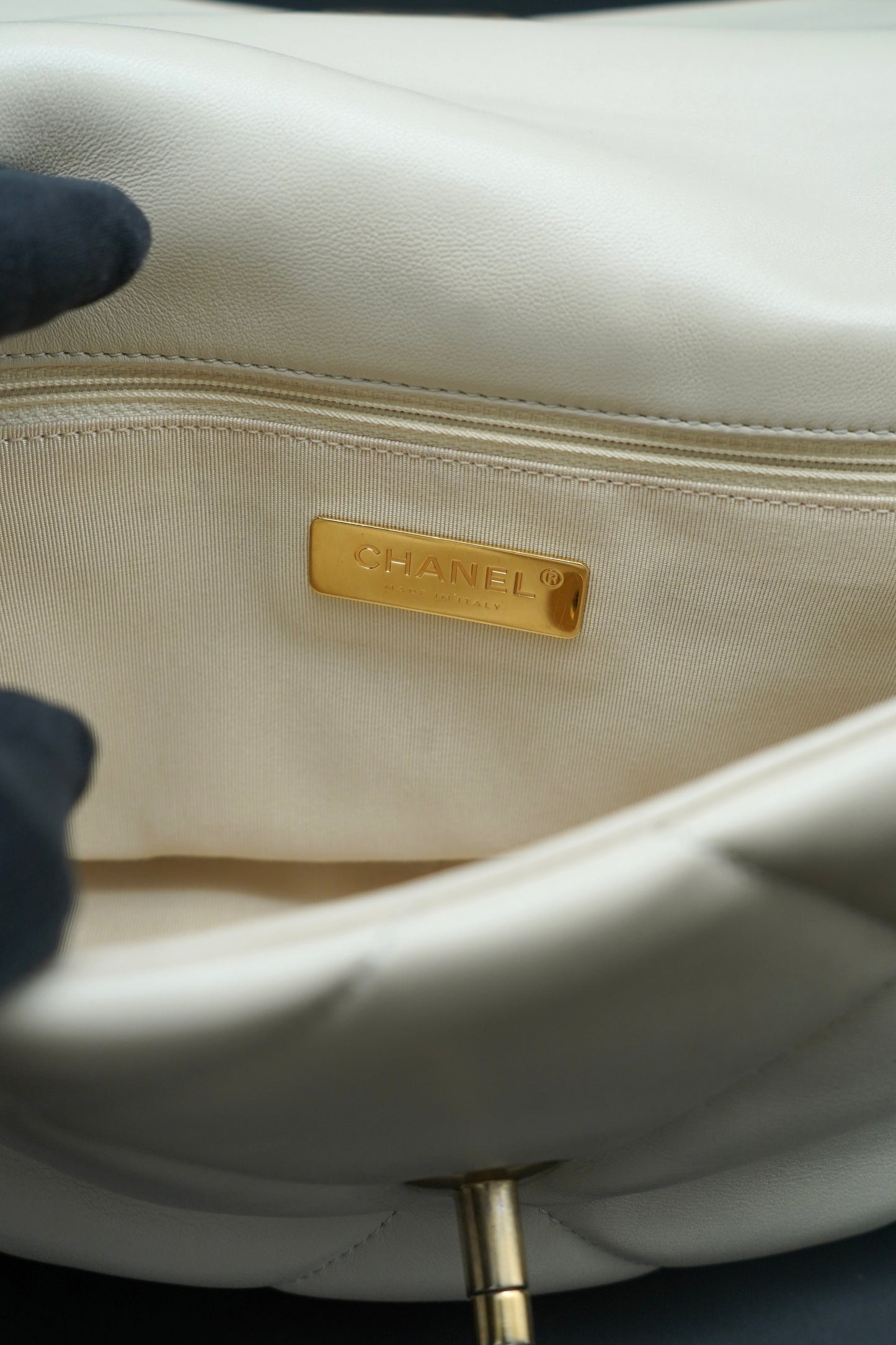 Chanel 19 Borsa in Pelle di Agnello - Beige