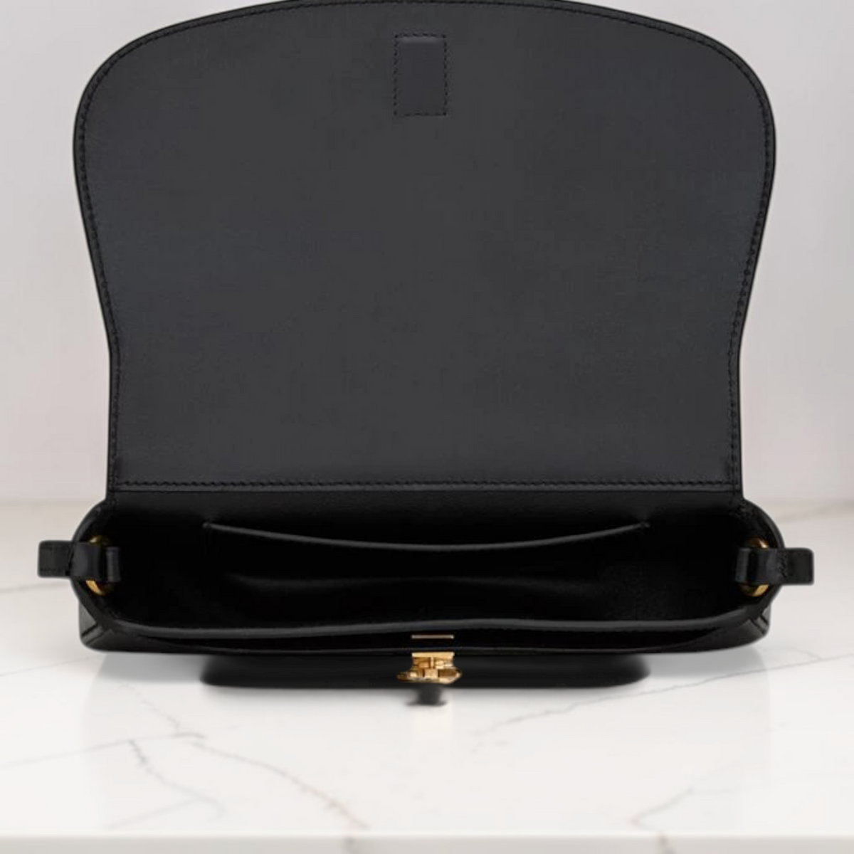 Saint Laurent Voltaire