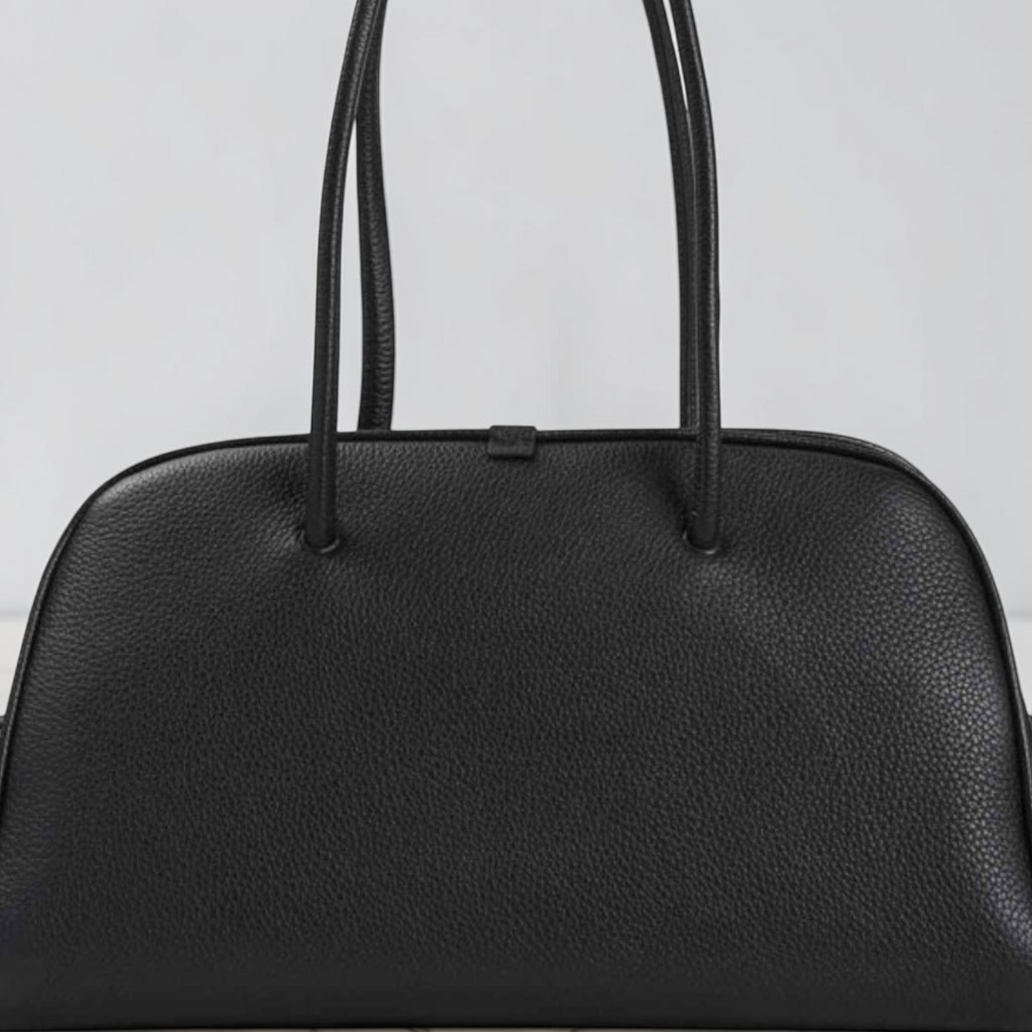 Jacquemus le Turismo in pelle martellata nera