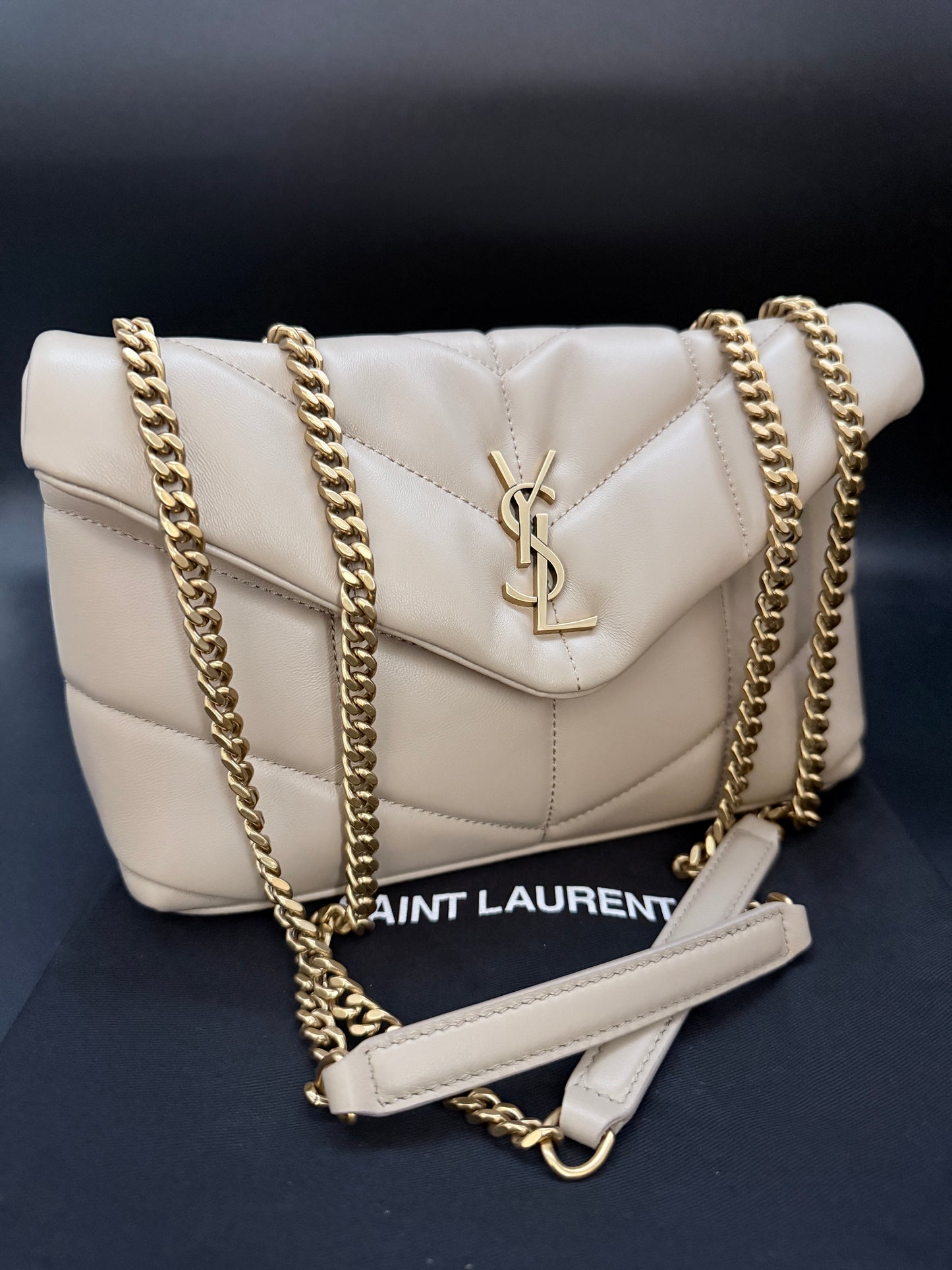 Saint Laurent Toy Puffer in pelle beige
