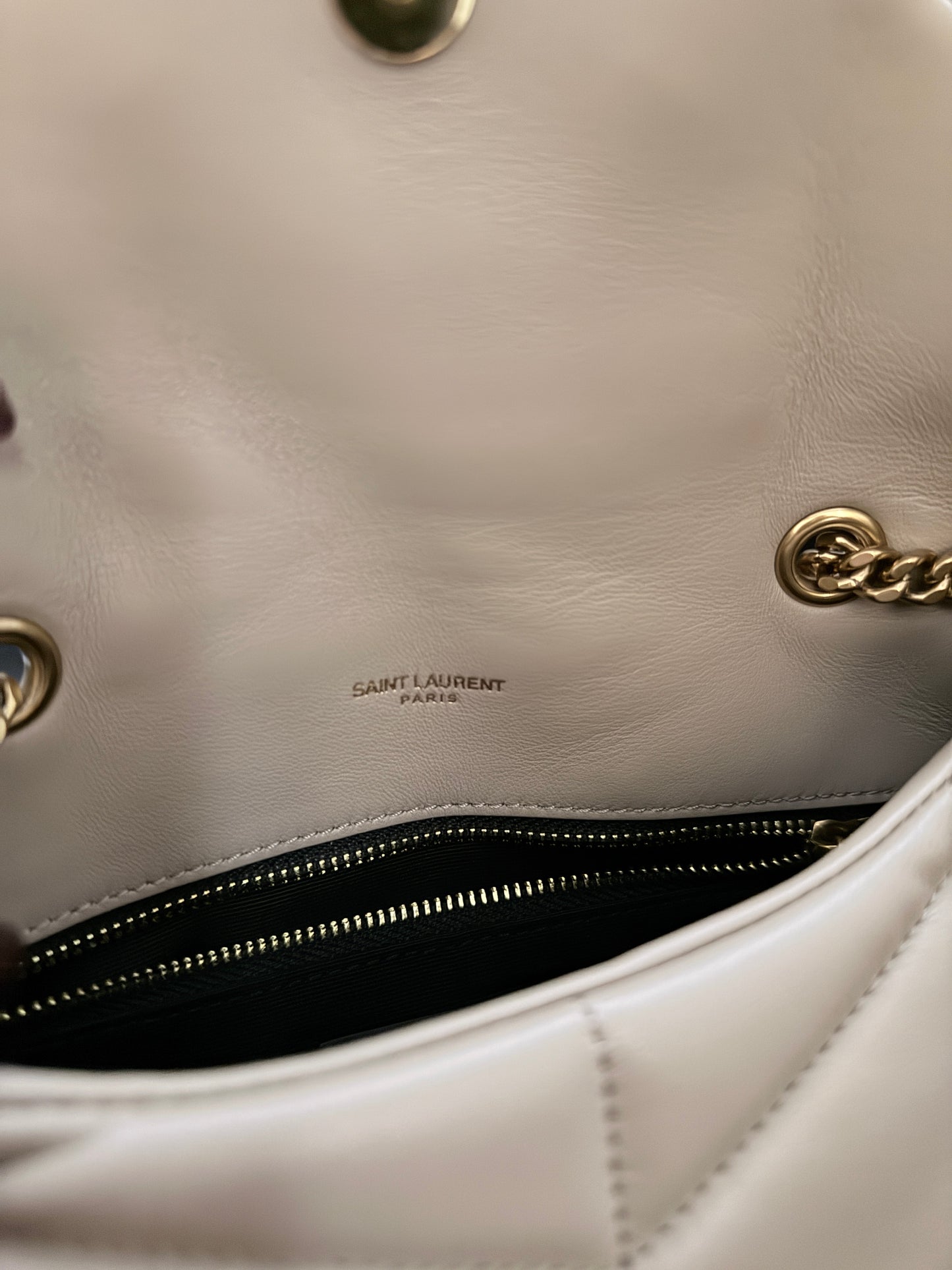 Saint Laurent Toy Puffer in pelle beige