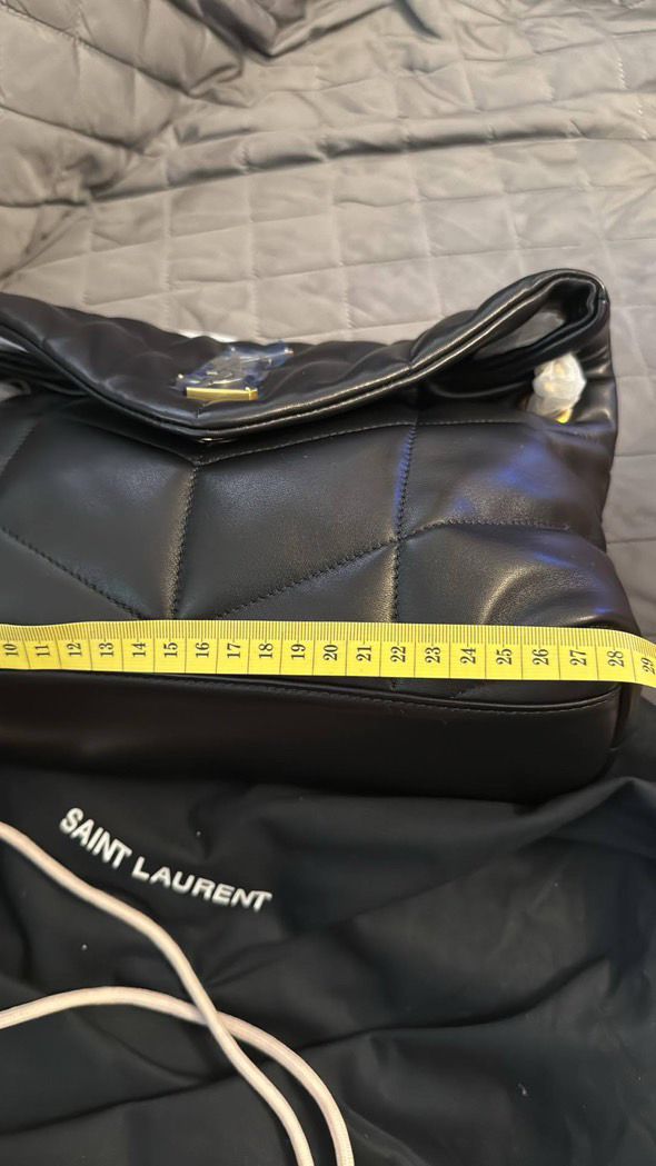 Saint Laurent Lou Lou Puffer Small in pelle nera