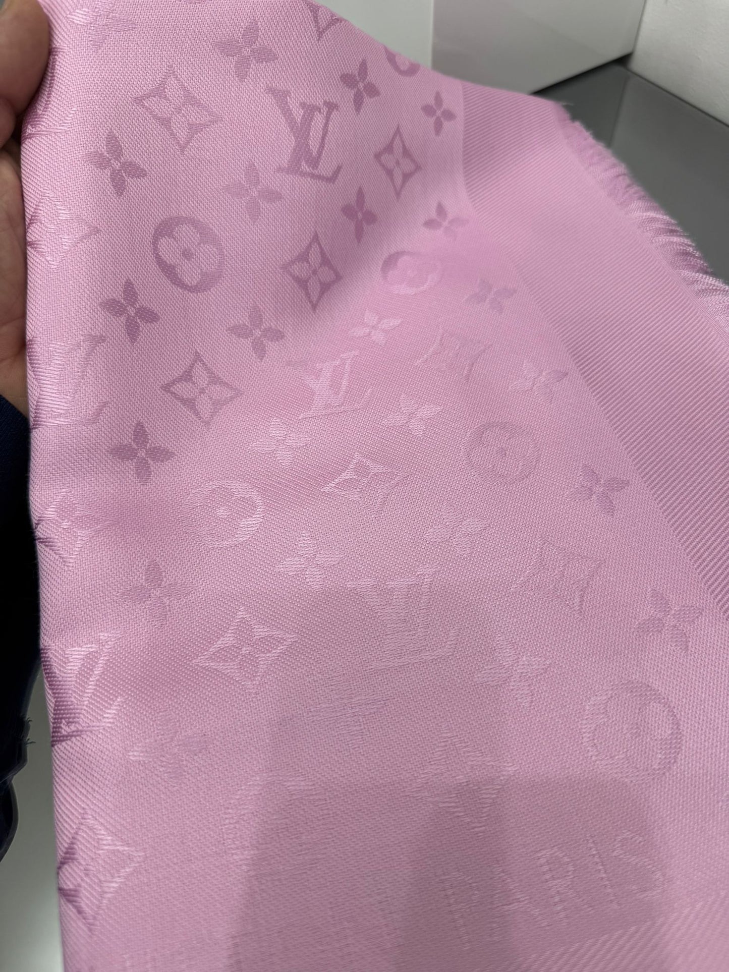 Louis Vuitton Scialle Monogram Classic Rosa