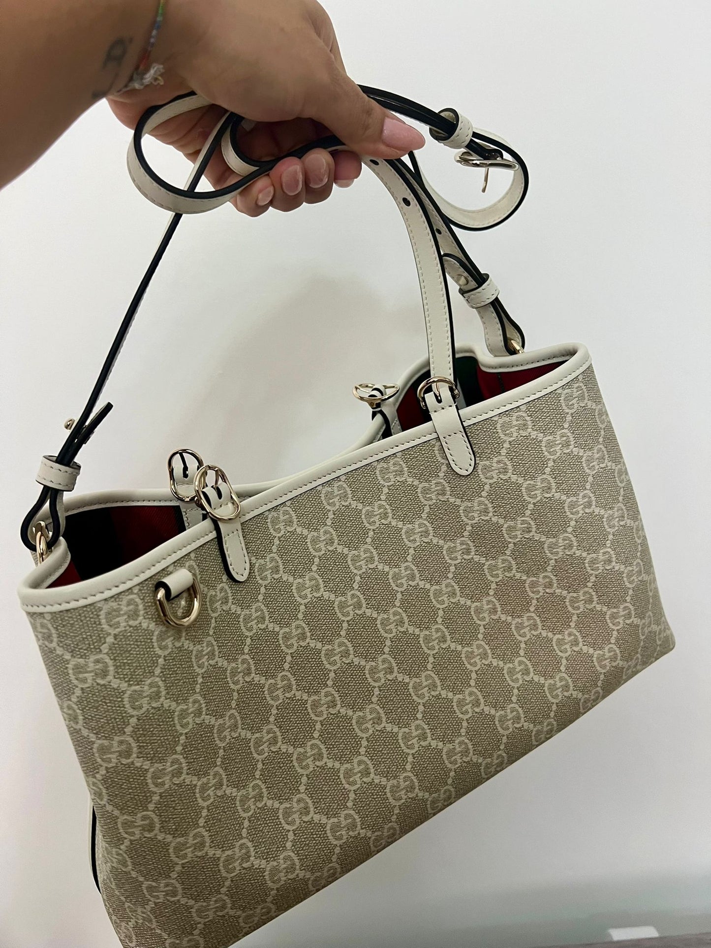 Gucci Borsa Emblem Medium Tote Bag