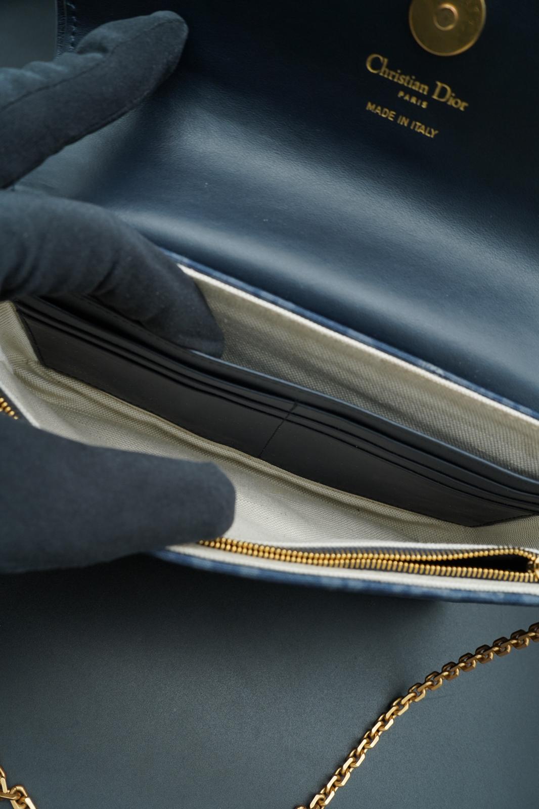 Dior Pochette Blu con Catena