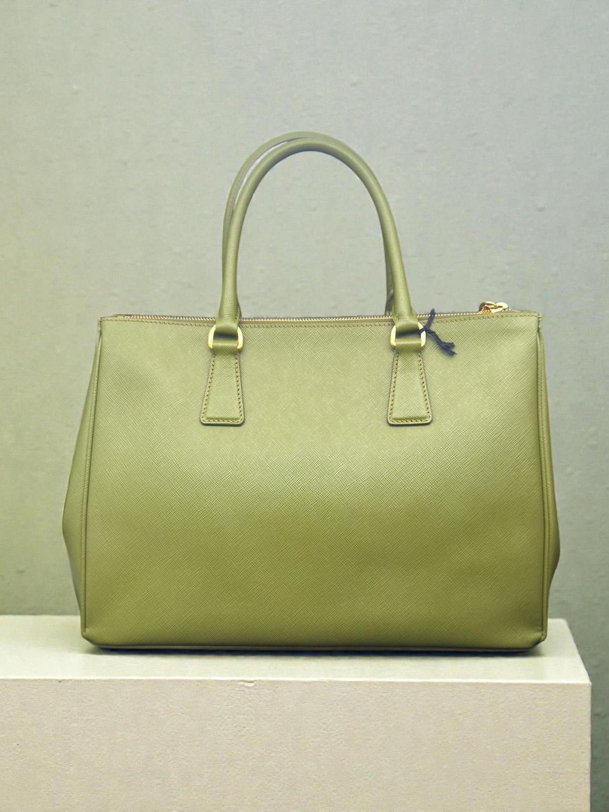 Prada Galleria Saffiano – Colore Edera