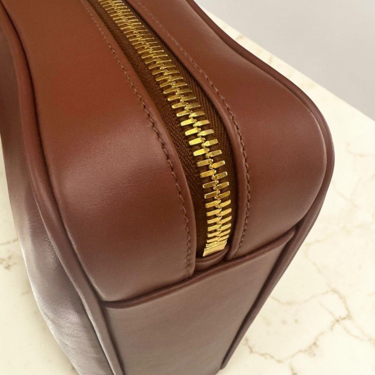 Miu Miu Beau in pelle di vitello color rust