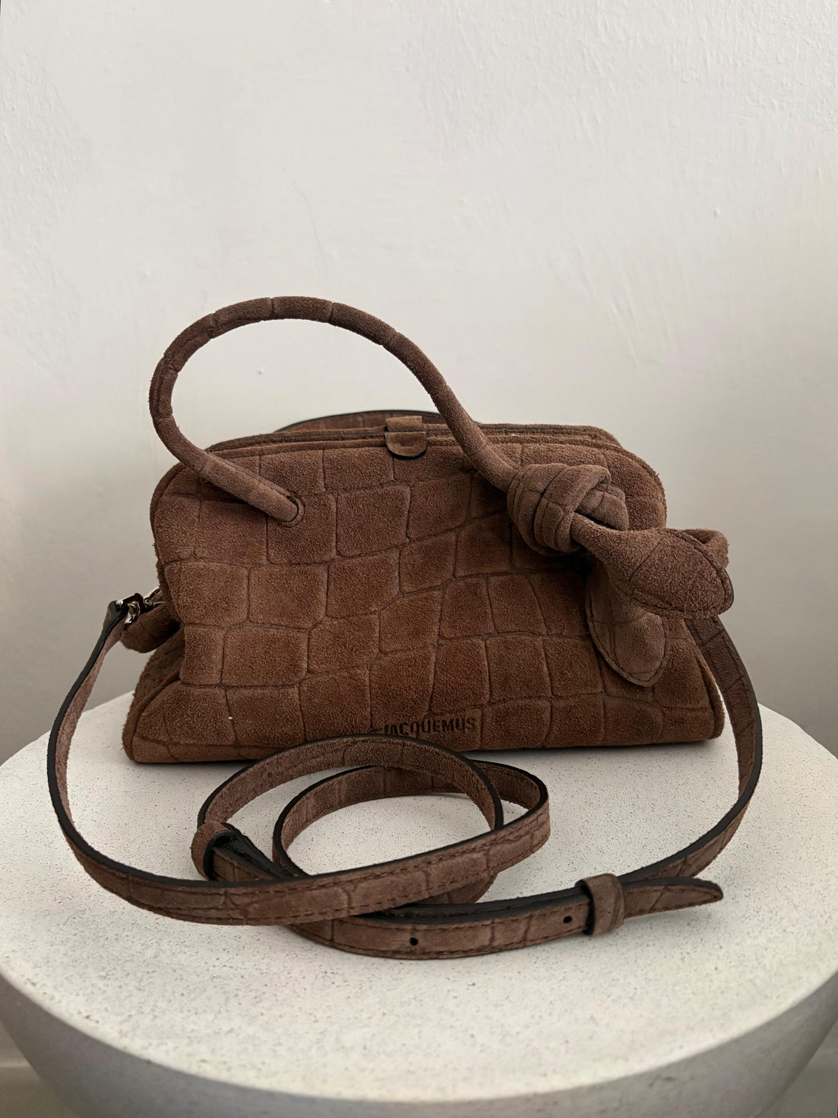 Jacquemus le Turismo in pelle scamosciata marrone