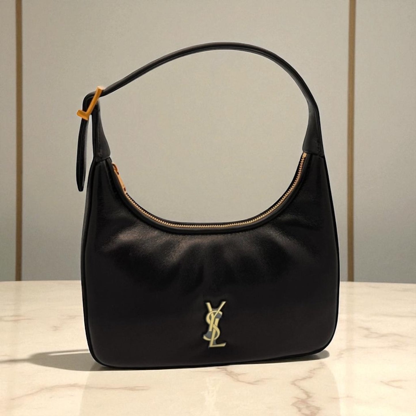 Saint Laurent Borsa Calypso Hobo