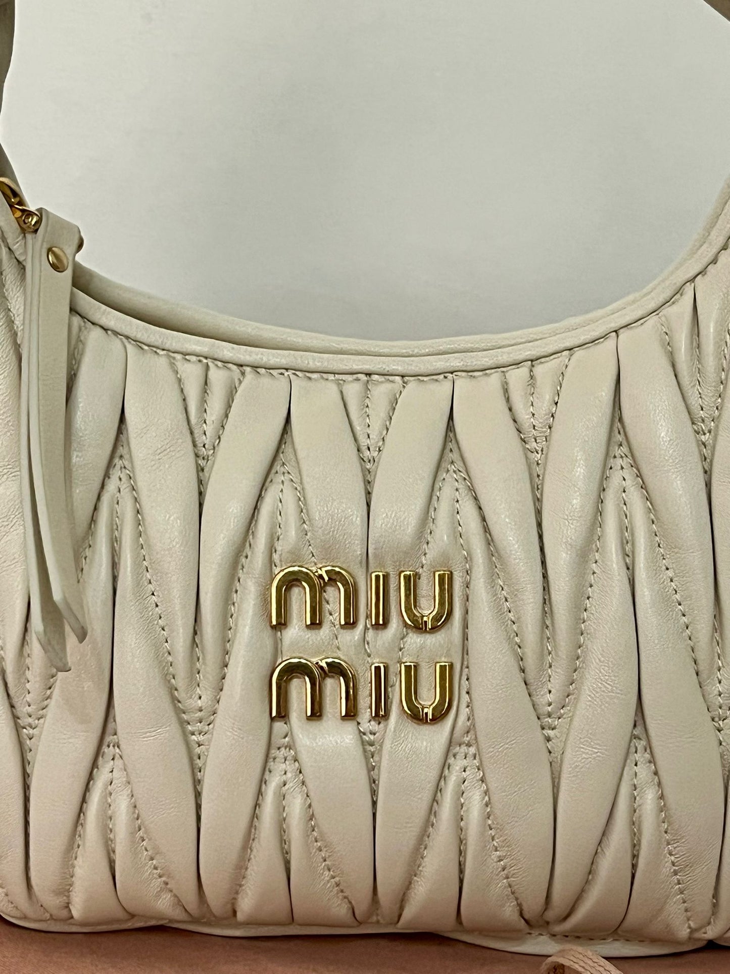 Miu Miu Mini Borsa Hobo Wander in Nappa Matelassé - Bianco