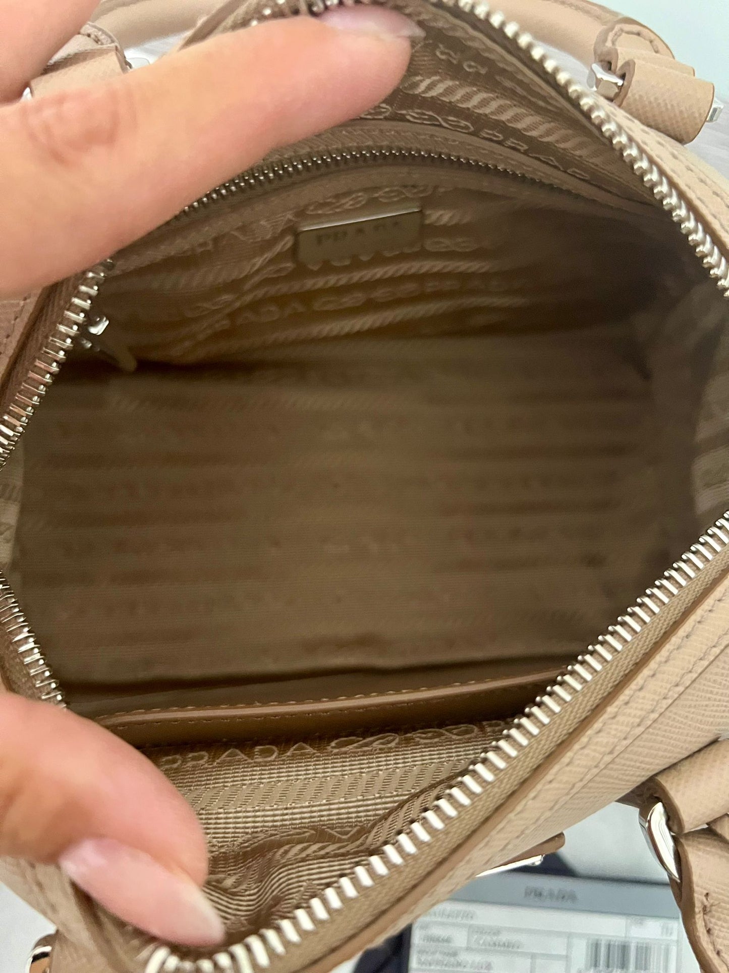 Prada Bauletto in Pelle Saffiano Beige