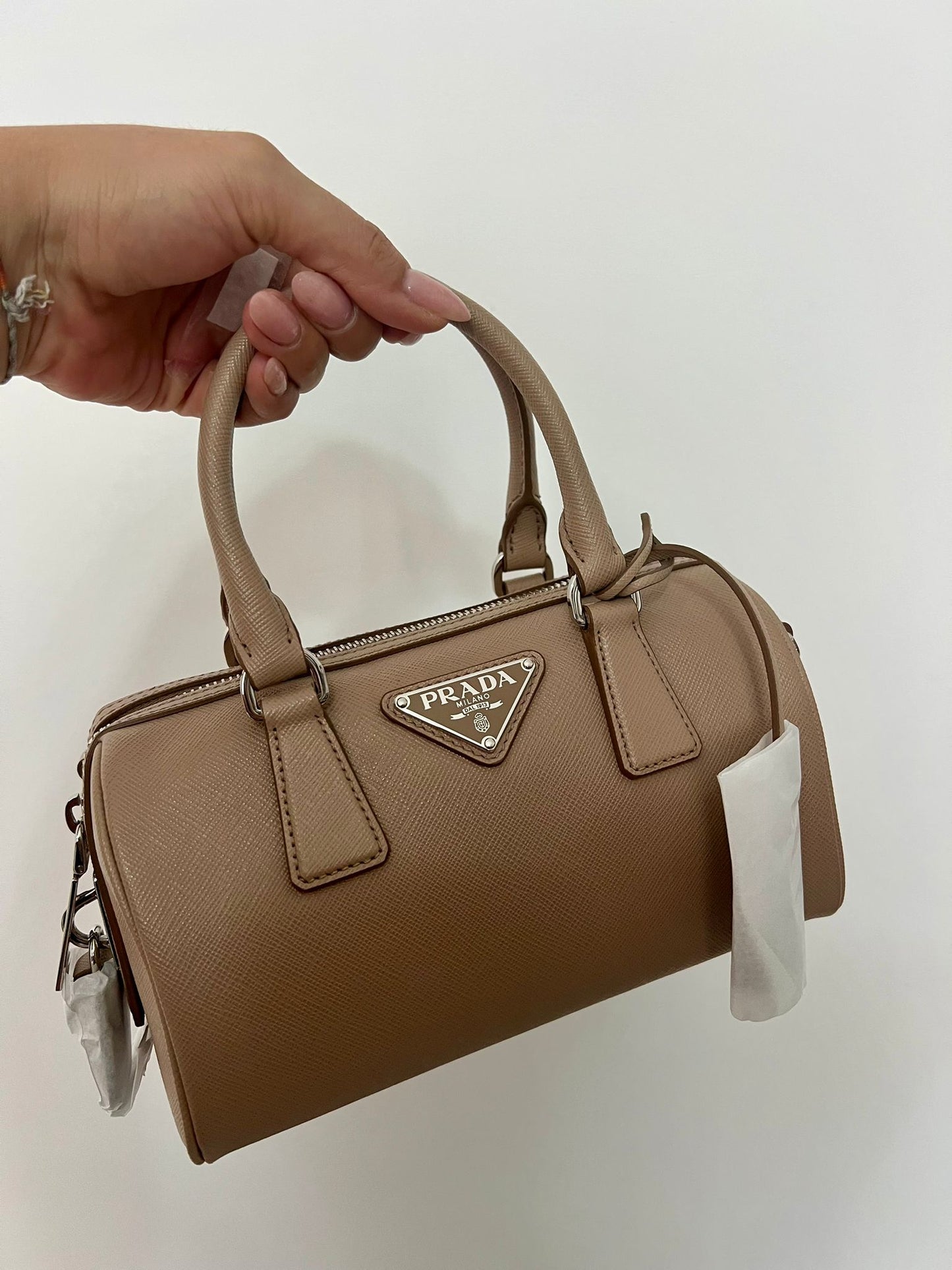 Prada Bauletto in Pelle Saffiano Beige