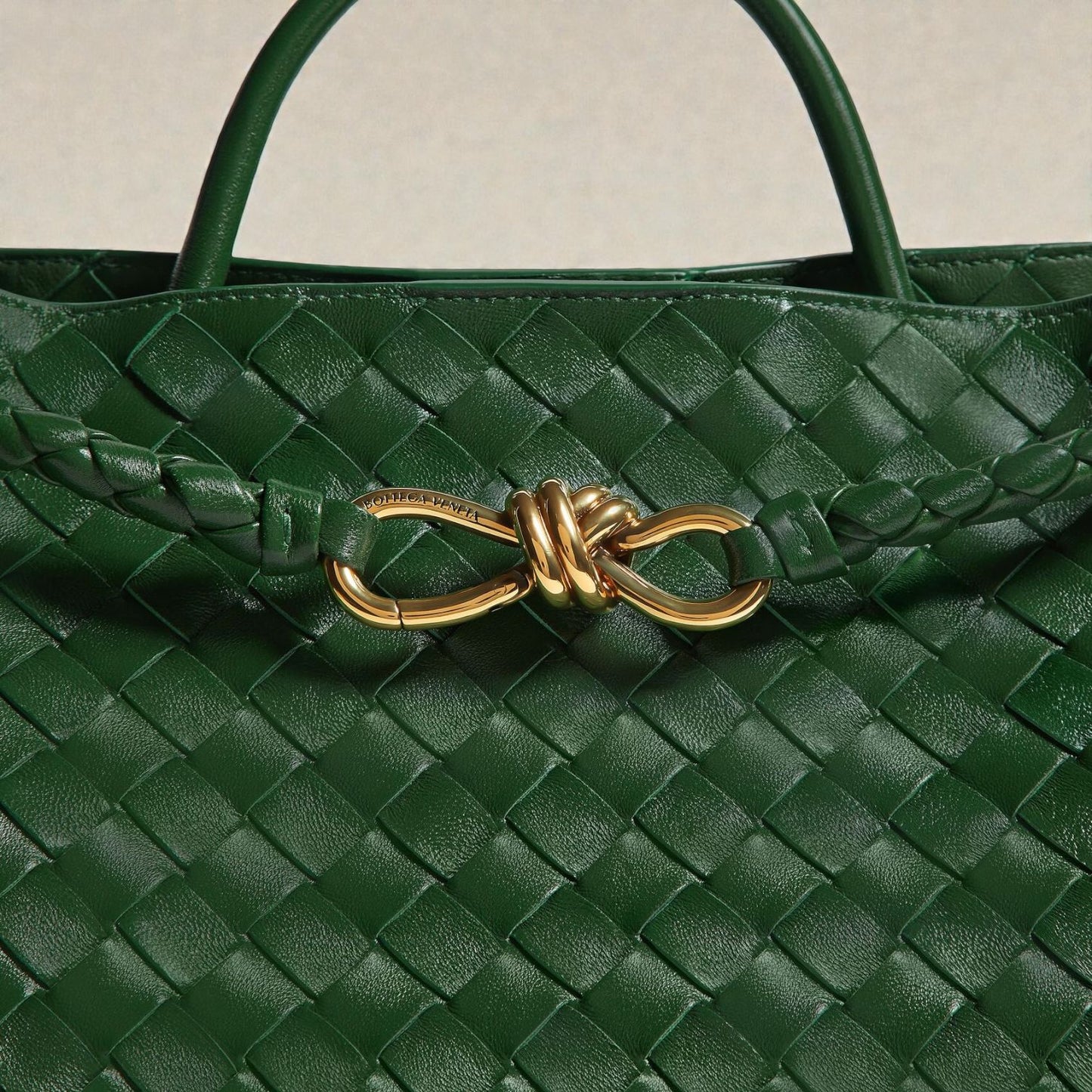 Bottega Veneta Andiamo Media – basil