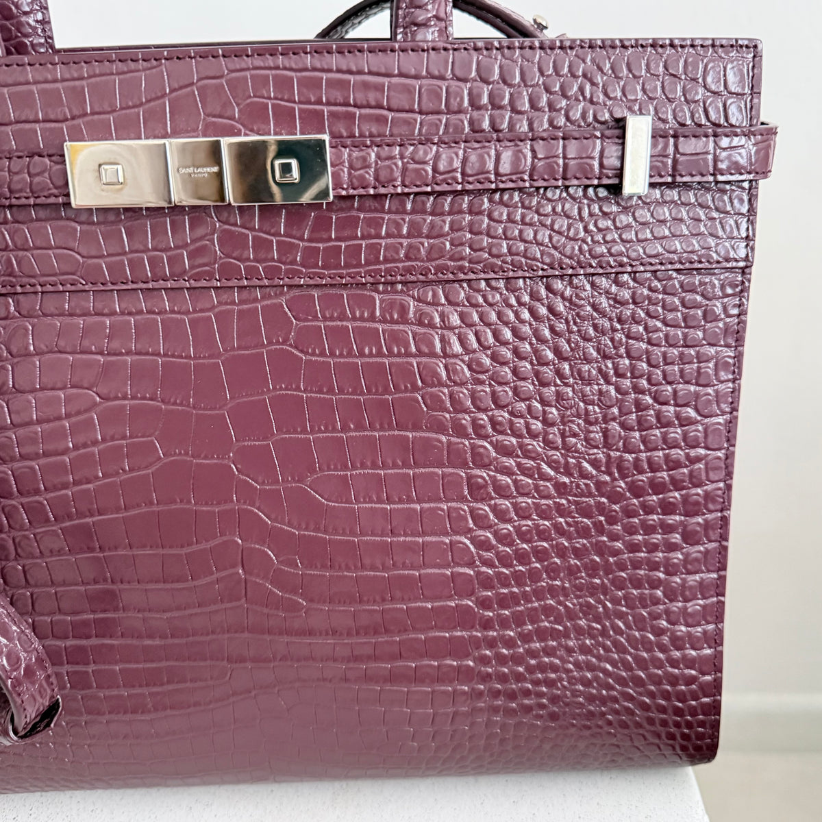 Saint Laurent Manhattan in pelle bordeaux effetto coccodrillo