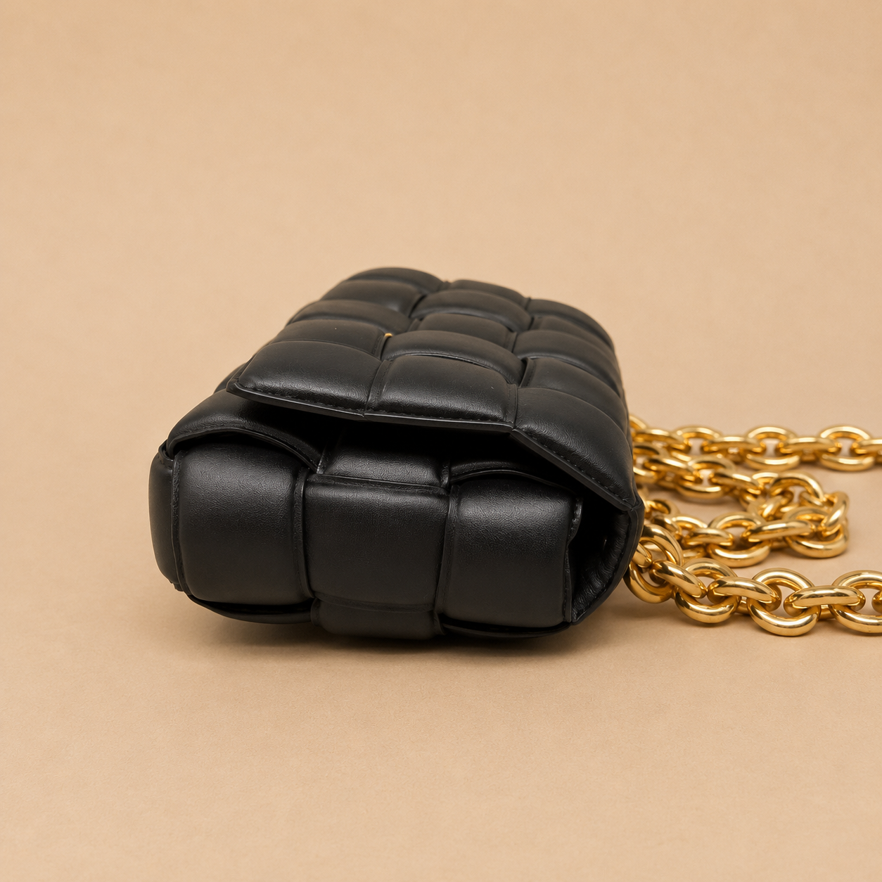 Bottega Veneta Padded Cassette Color Nero