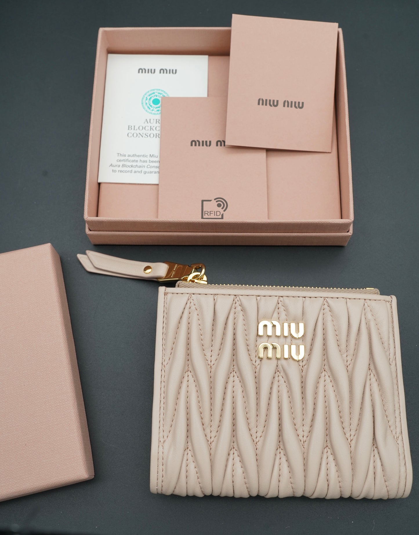 Miu Miu Portafogli in Nappa Matelassé Piccolo Color Rosa