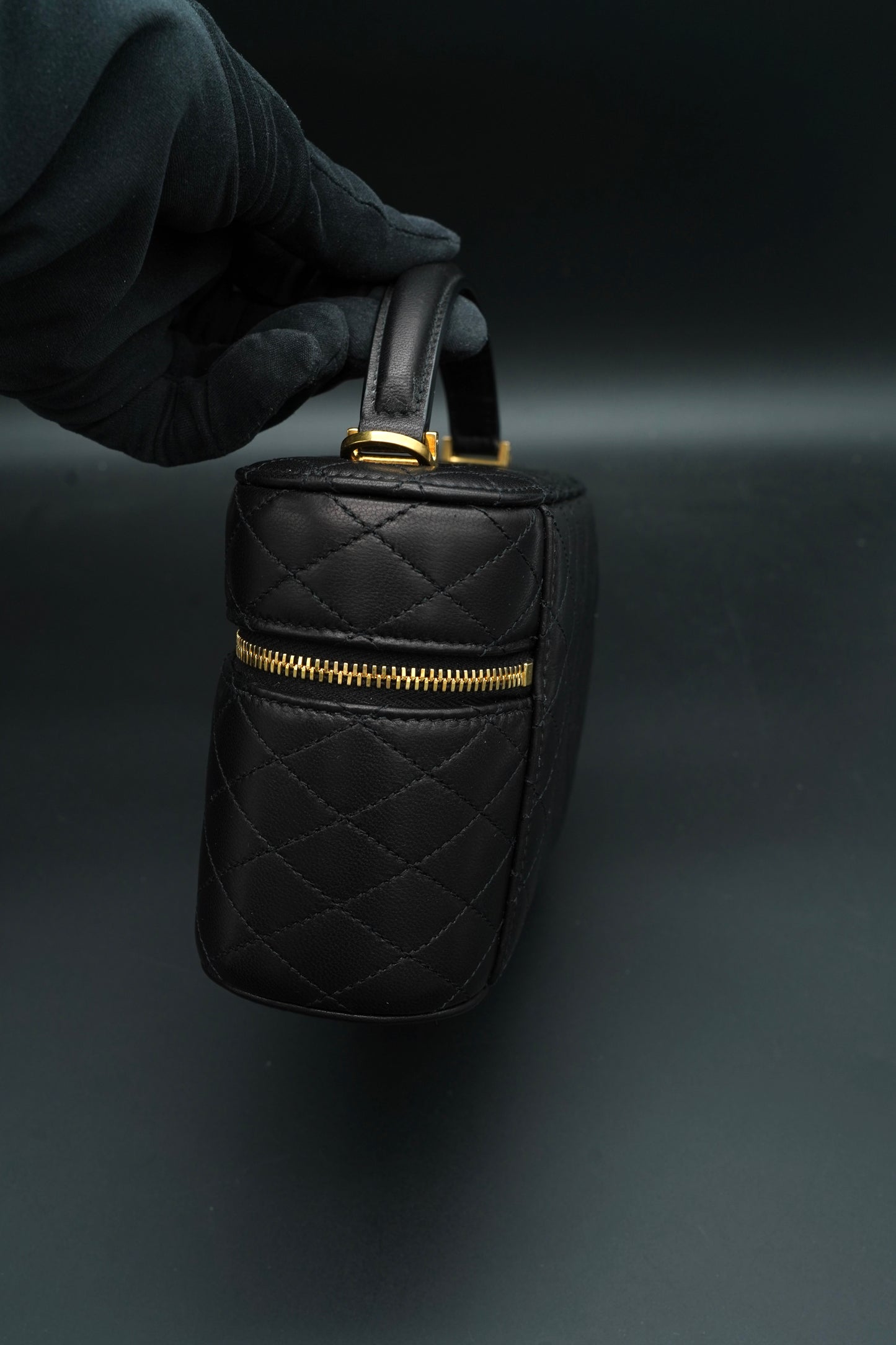 Saint Laurent Vanity in Pelle Nera Medium