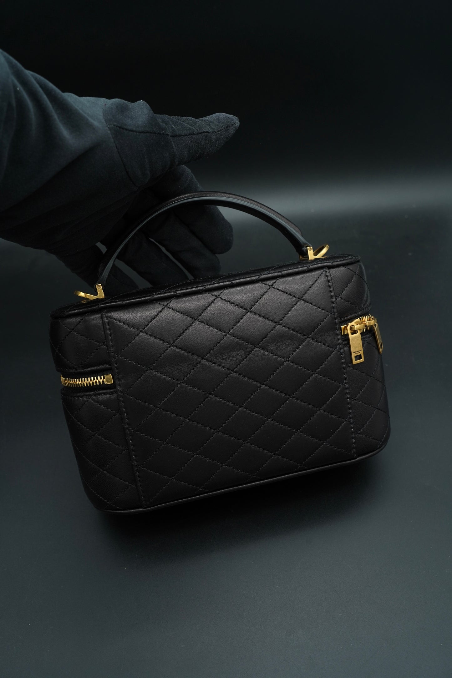 Saint Laurent Vanity in Pelle Nera Medium