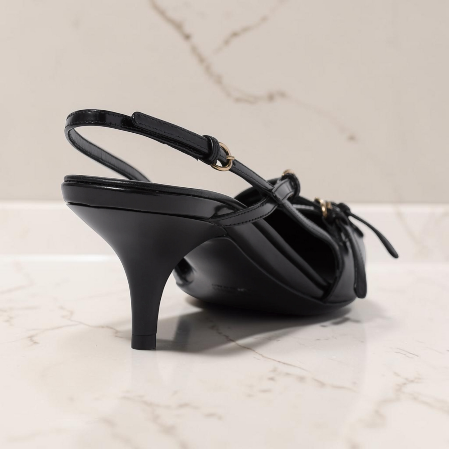Miu Miu Décolleté slingback nere