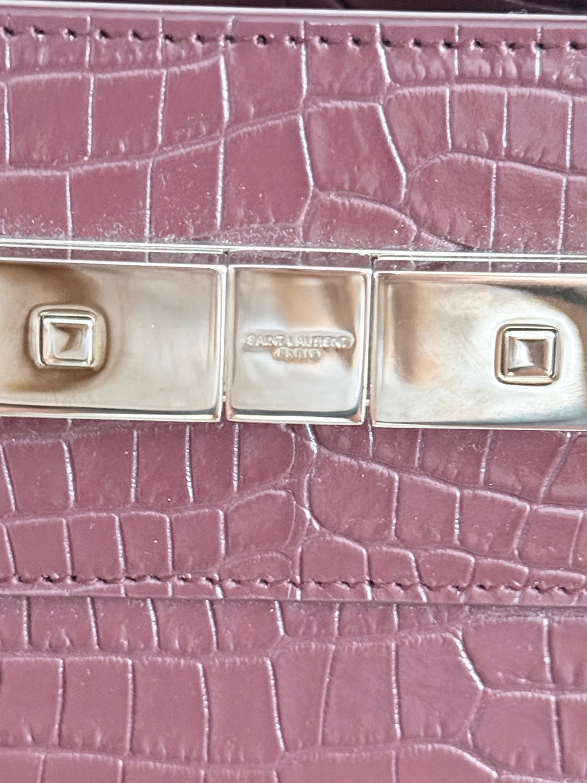 Saint Laurent Manhattan in pelle bordeaux effetto coccodrillo