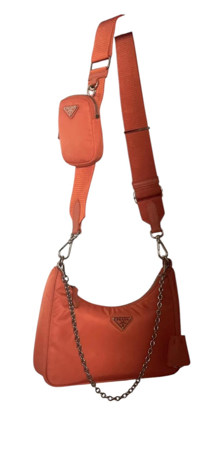 Prada Re-Edition 2005 in Re-Nylon -Arancione