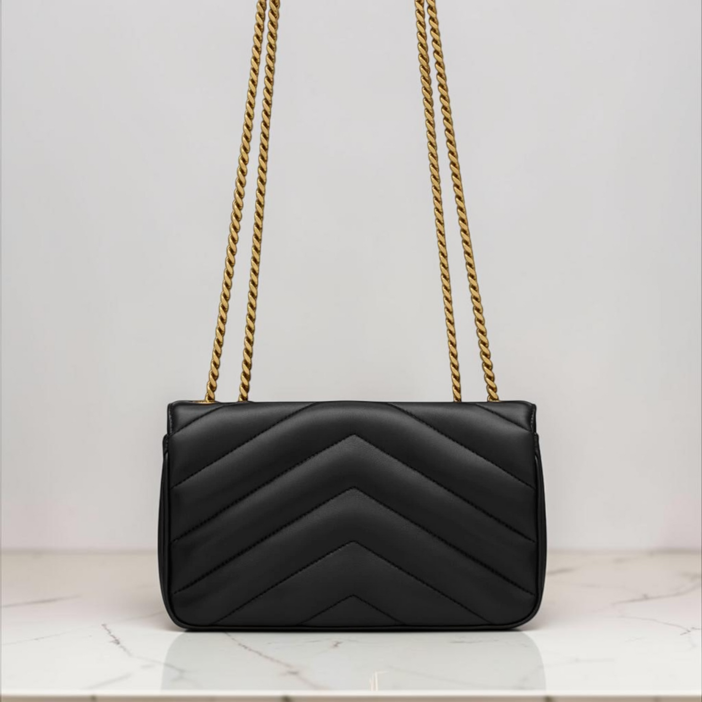 Saint Laurent LouLou Small nero con finiture in oro