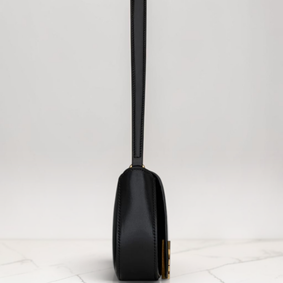 Saint Laurent Voltaire