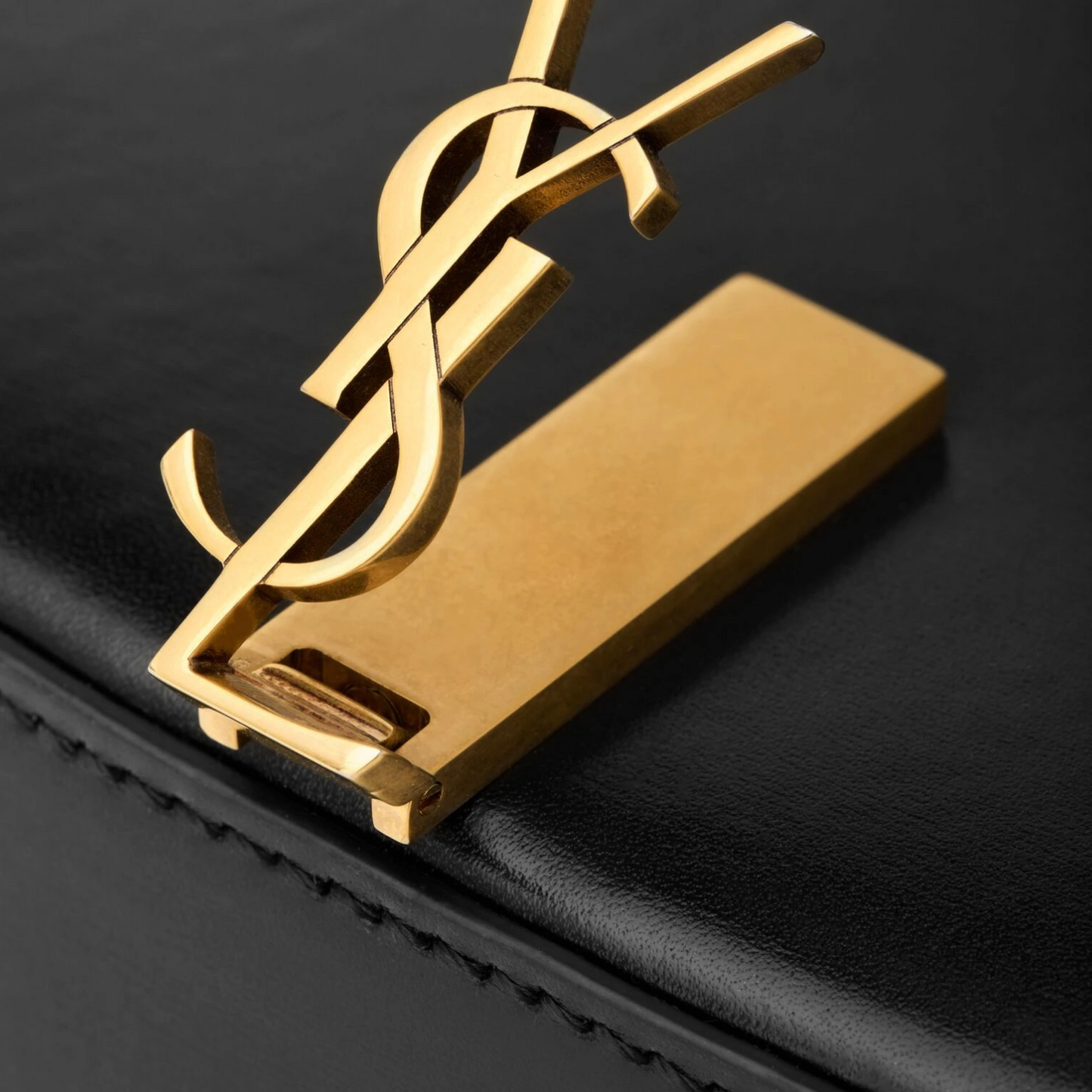 Saint Laurent Voltaire