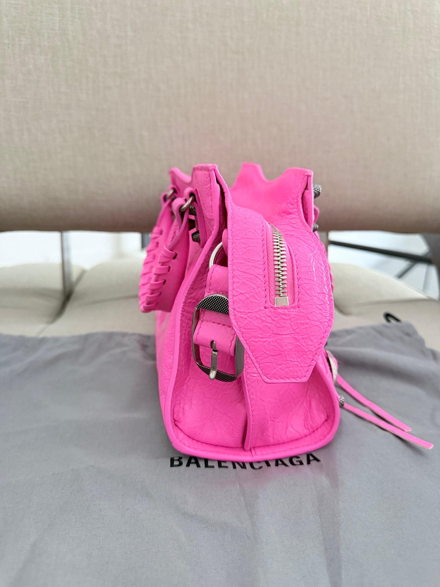 Balenciaga le Cagole City Fucsia