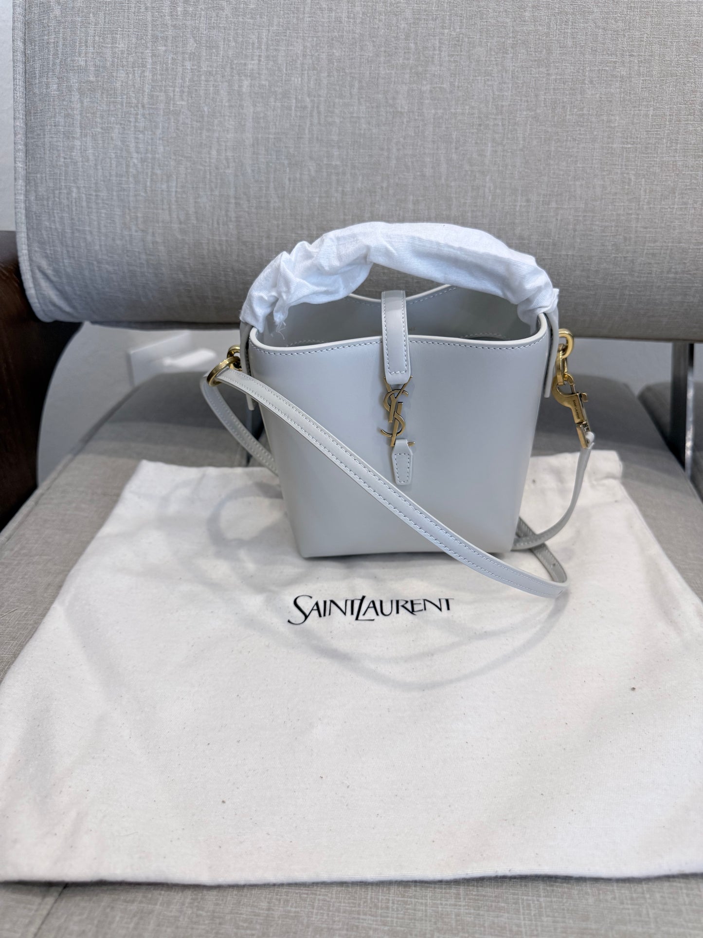 Saint Laurent Le 37 - Borsa a Secchiello in Pelle - Bianco