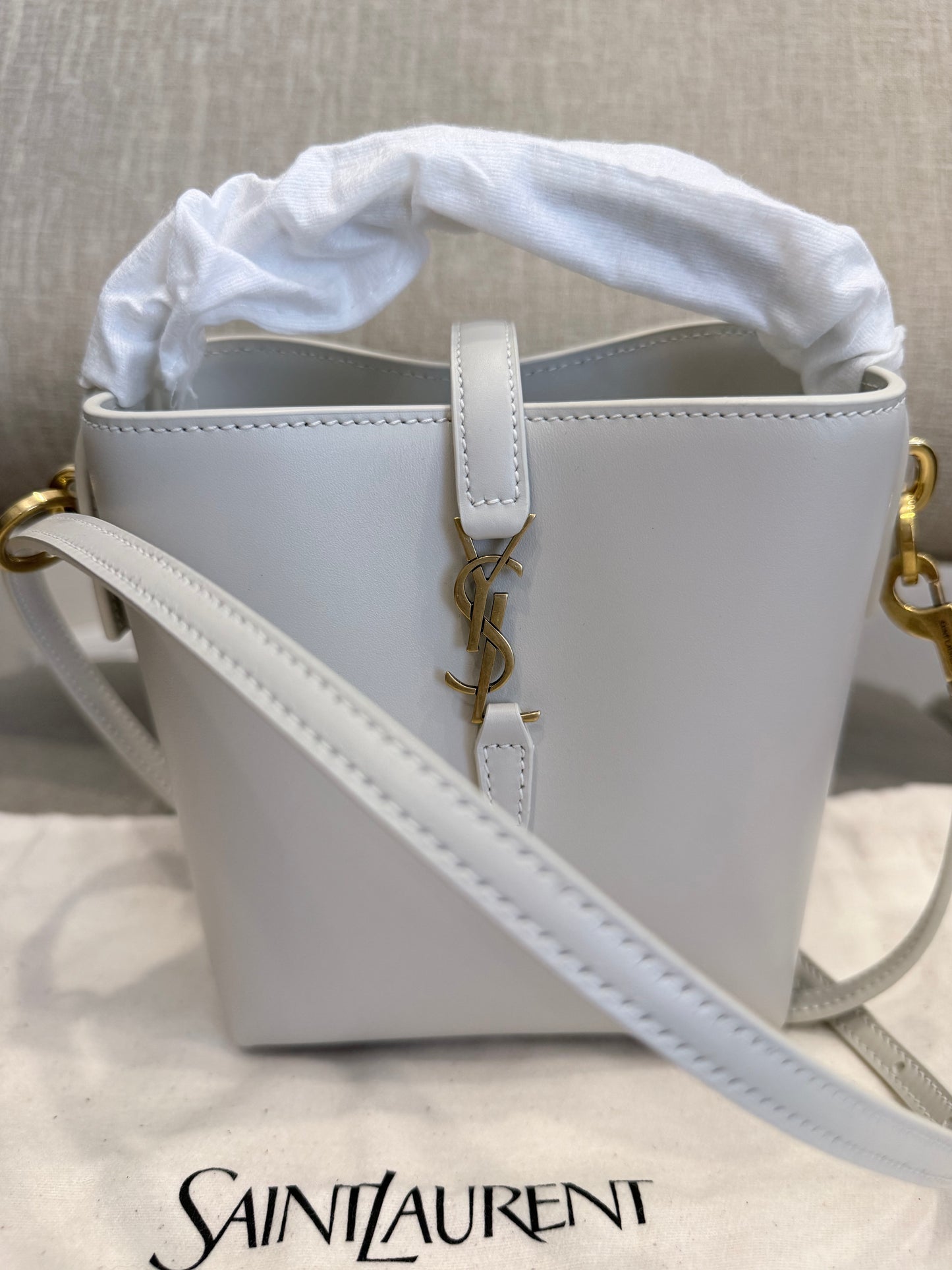 Saint Laurent Le 37 - Borsa a Secchiello in Pelle - Bianco
