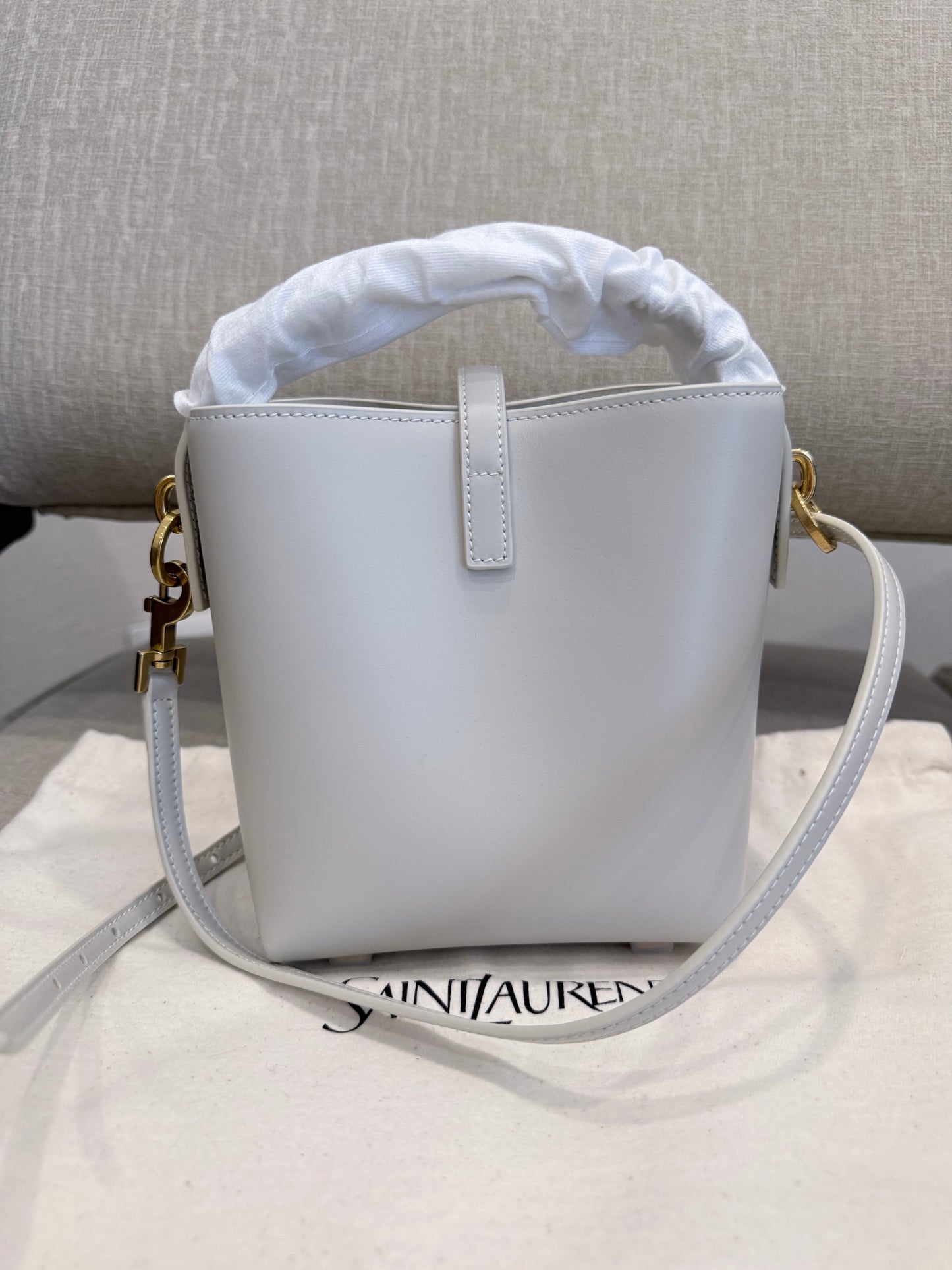 Saint Laurent Le 37 - Borsa a Secchiello in Pelle - Bianco