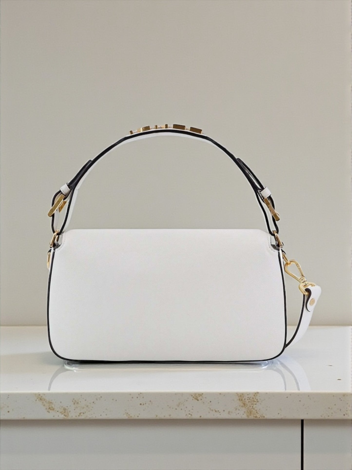 Fendi Baguette Bianca