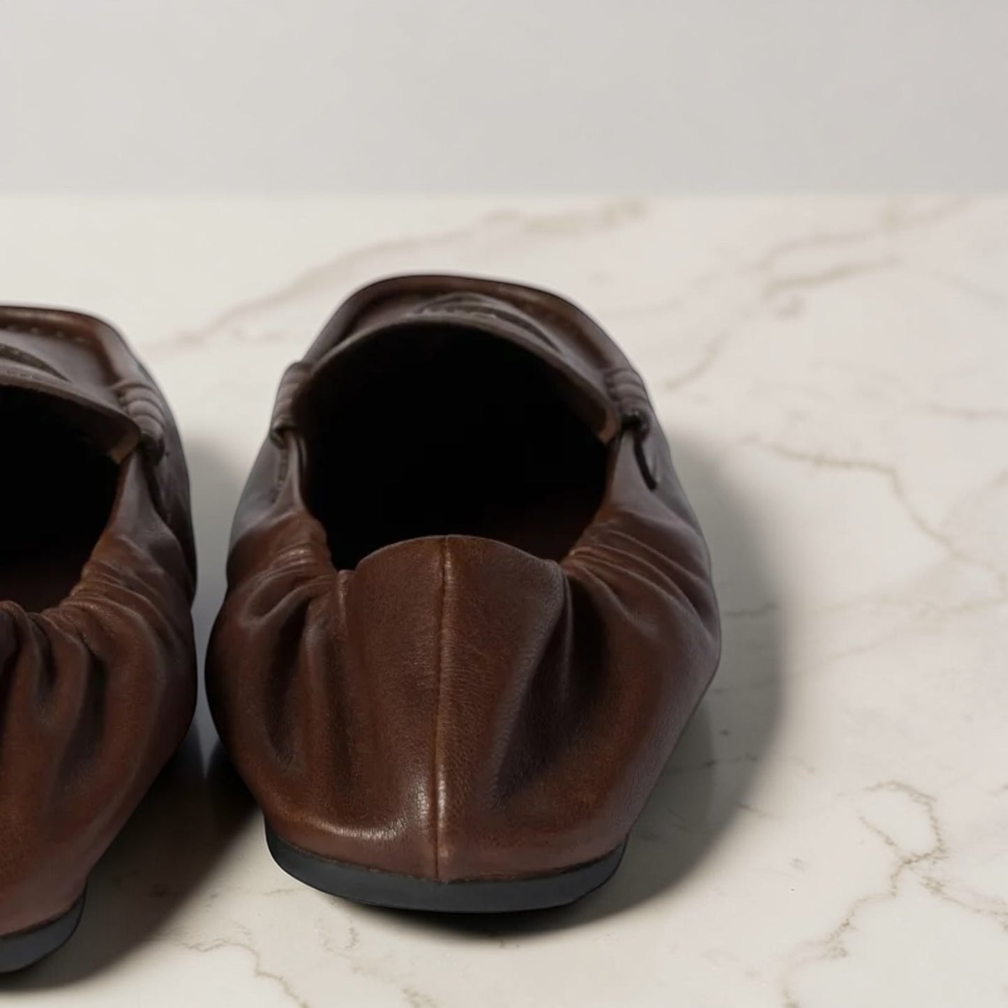 Miu Miu Mocassini Embossed Logo