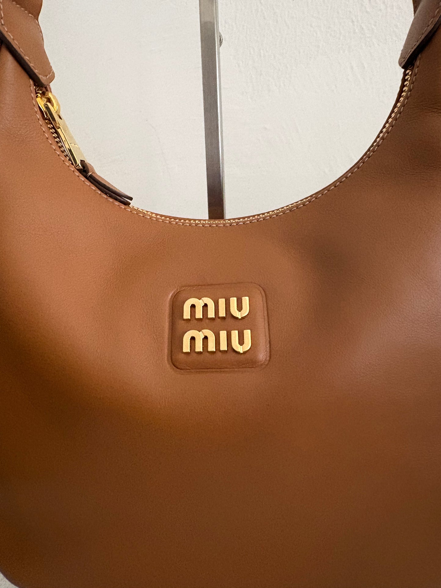 Miu Miu borsa Hobo pelle marrone