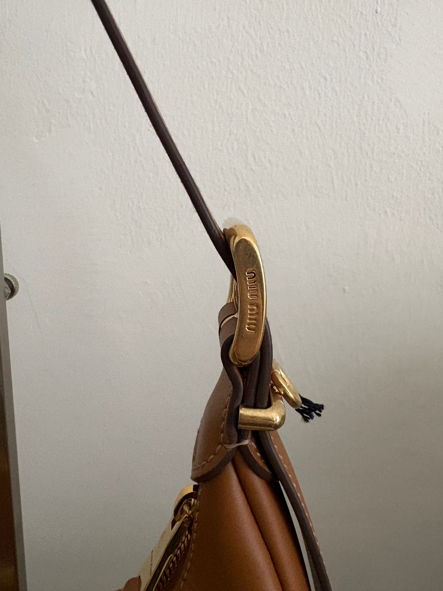Miu Miu borsa Hobo pelle marrone