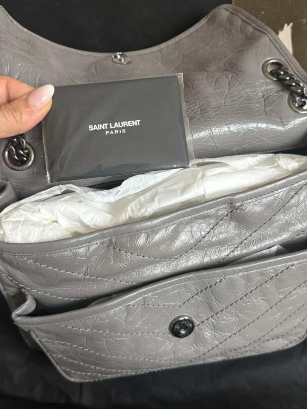 Saint Laurent Niki Media in Pelle Grigia