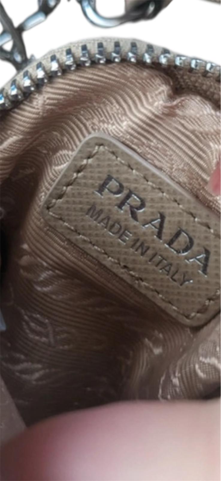 Prada Multipochette Re-Edition 2005 – Saffiano Beige