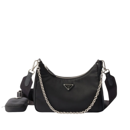 Prada Re-Edition 2005 in Re-Nylon