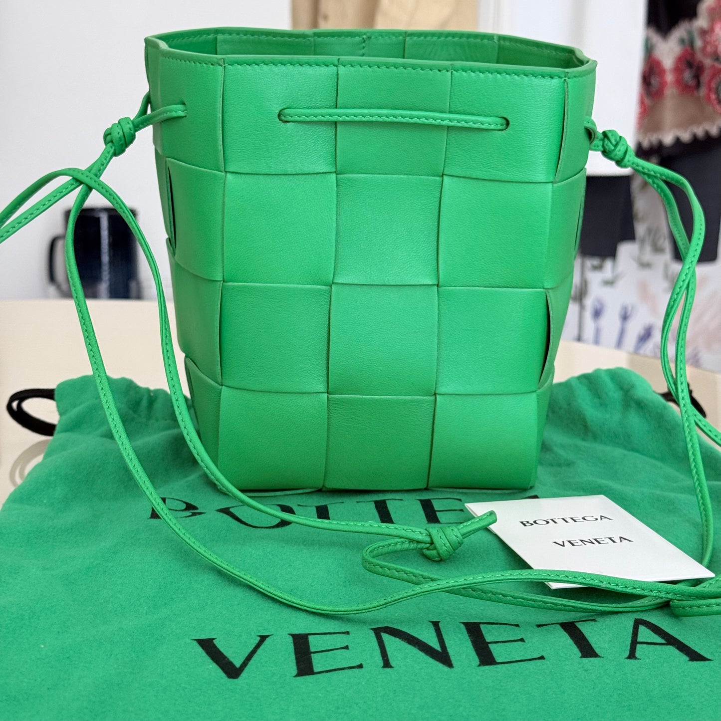 Bottega Veneta Cassette Bucket Bag Verde