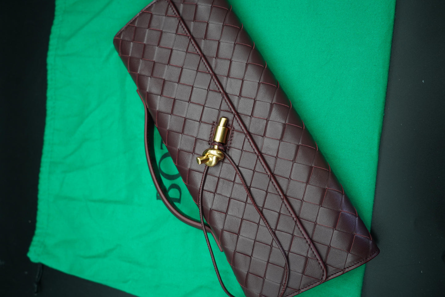 Bottega Veneta Clutch Andiamo Dark Barolo