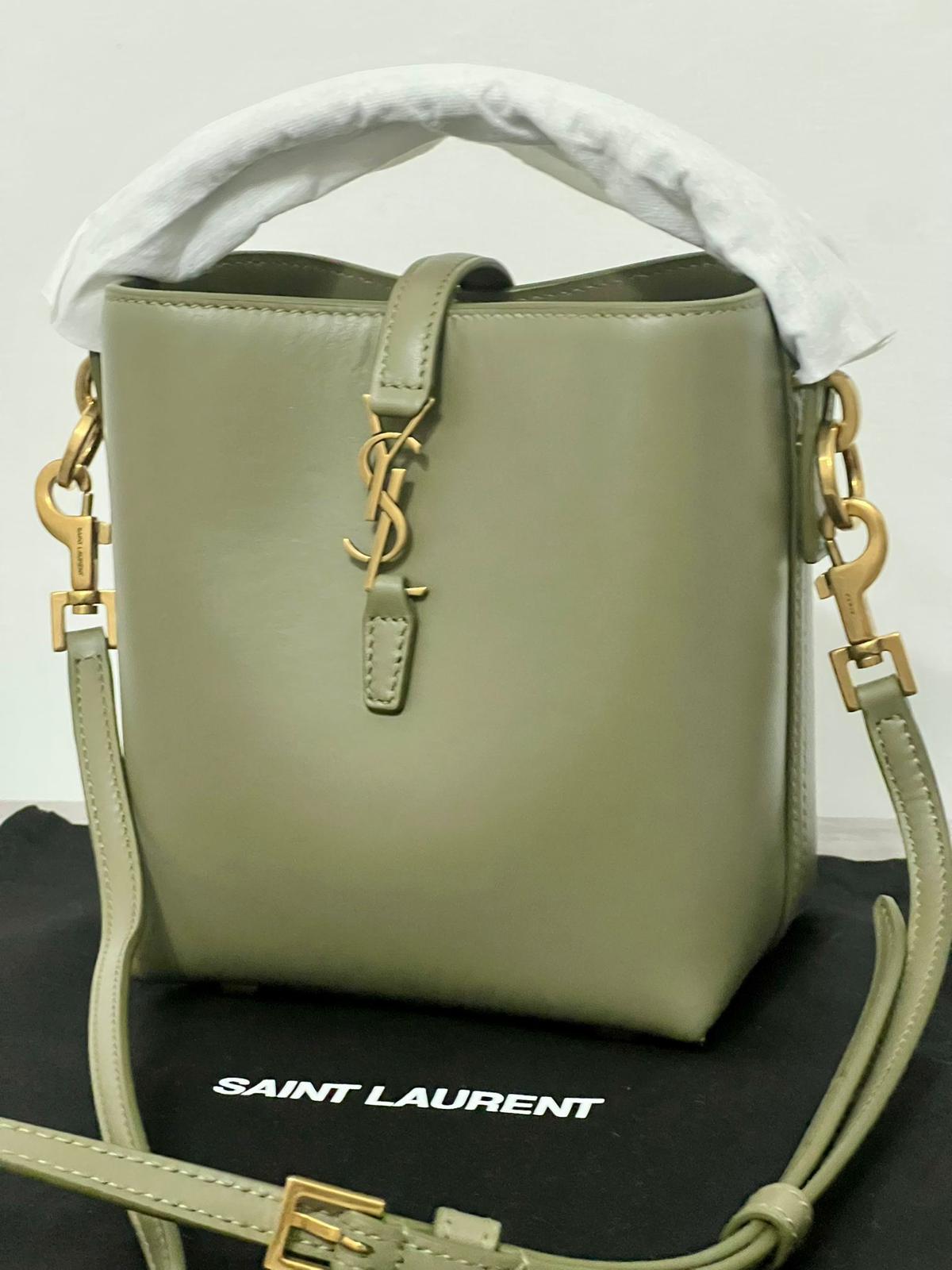 Saint Laurent Le 37 - Borsa a Secchiello in Pelle Verde