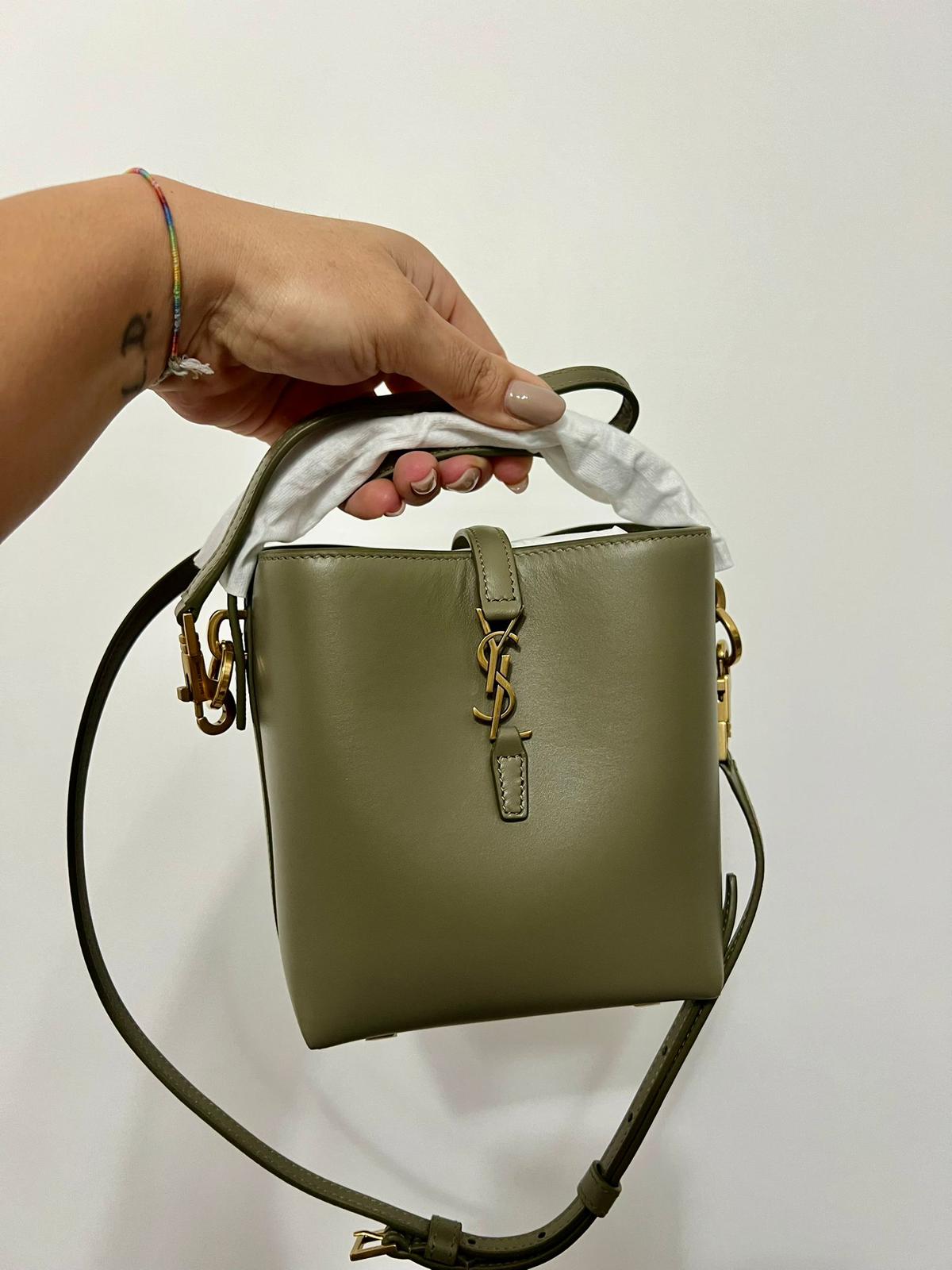 Saint Laurent Le 37 - Borsa a Secchiello in Pelle Verde