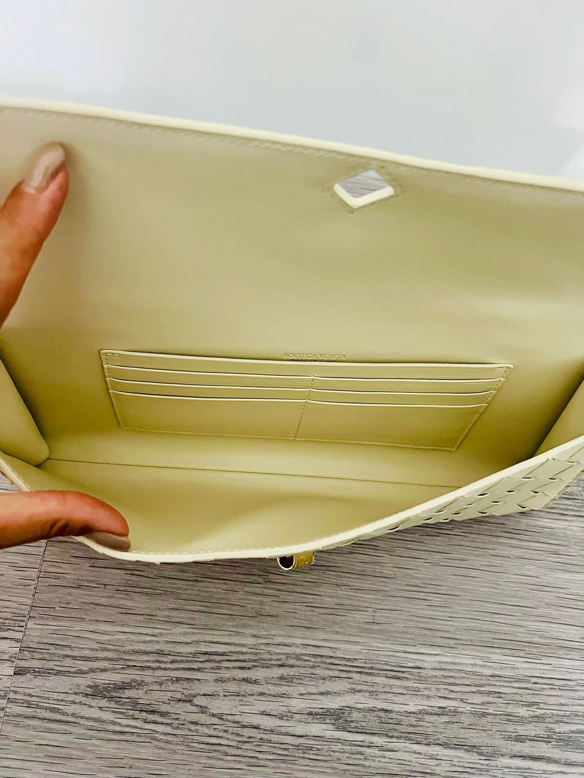 Bottega Veneta Clutch Andiamo Yellow Butter
