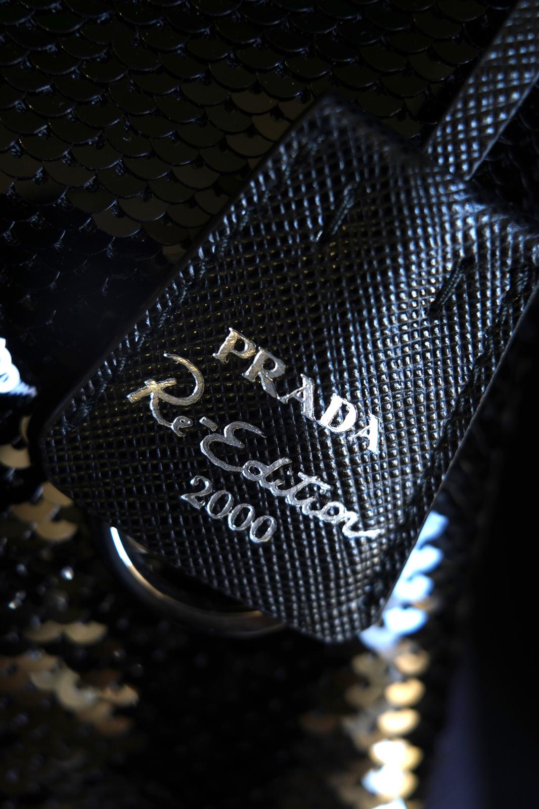 Prada Re-Edition 2000 con Paillettes - Nera