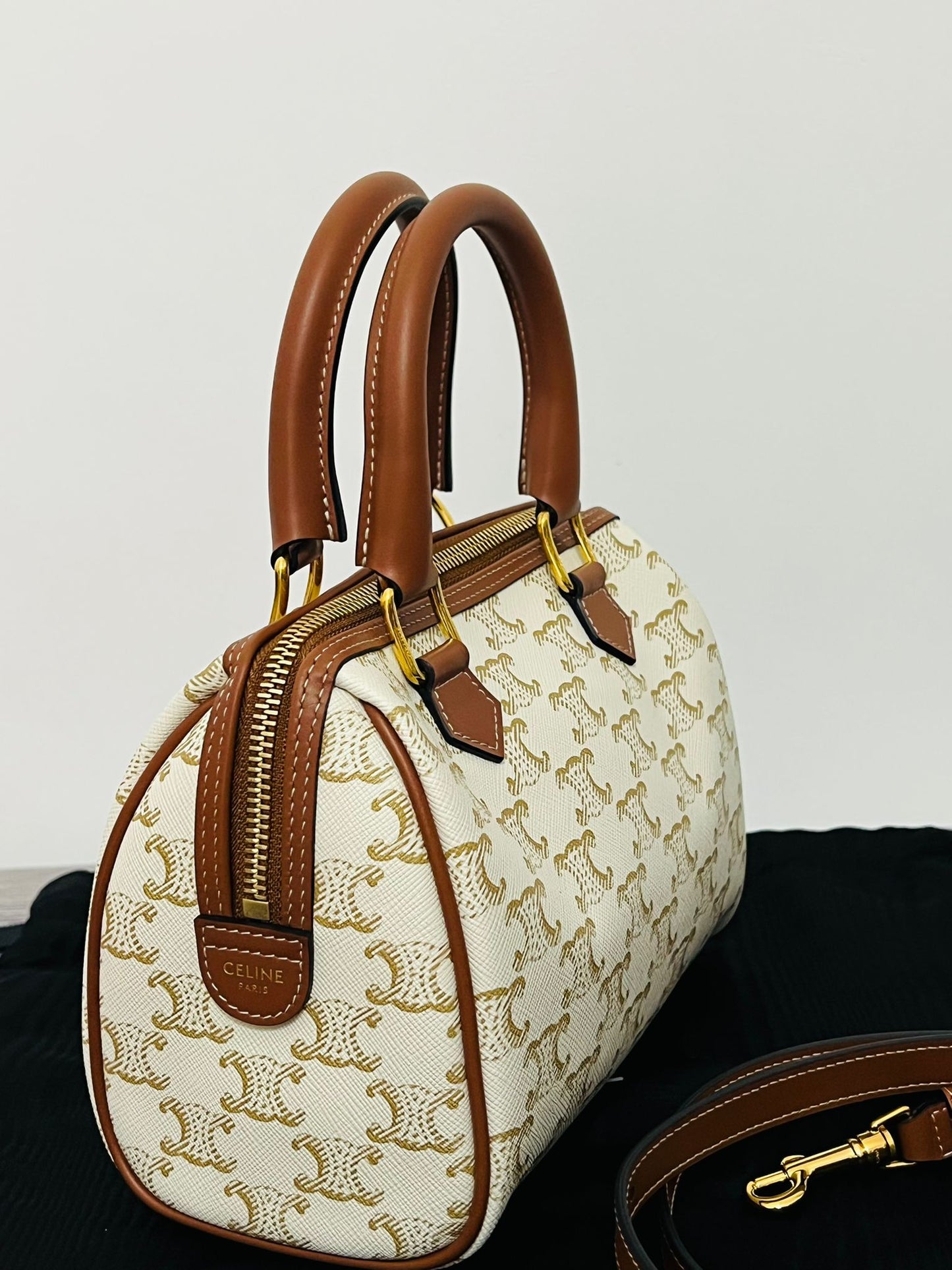 Celine Boston Piccola in Tela Triomphe e Pelle di Vitello