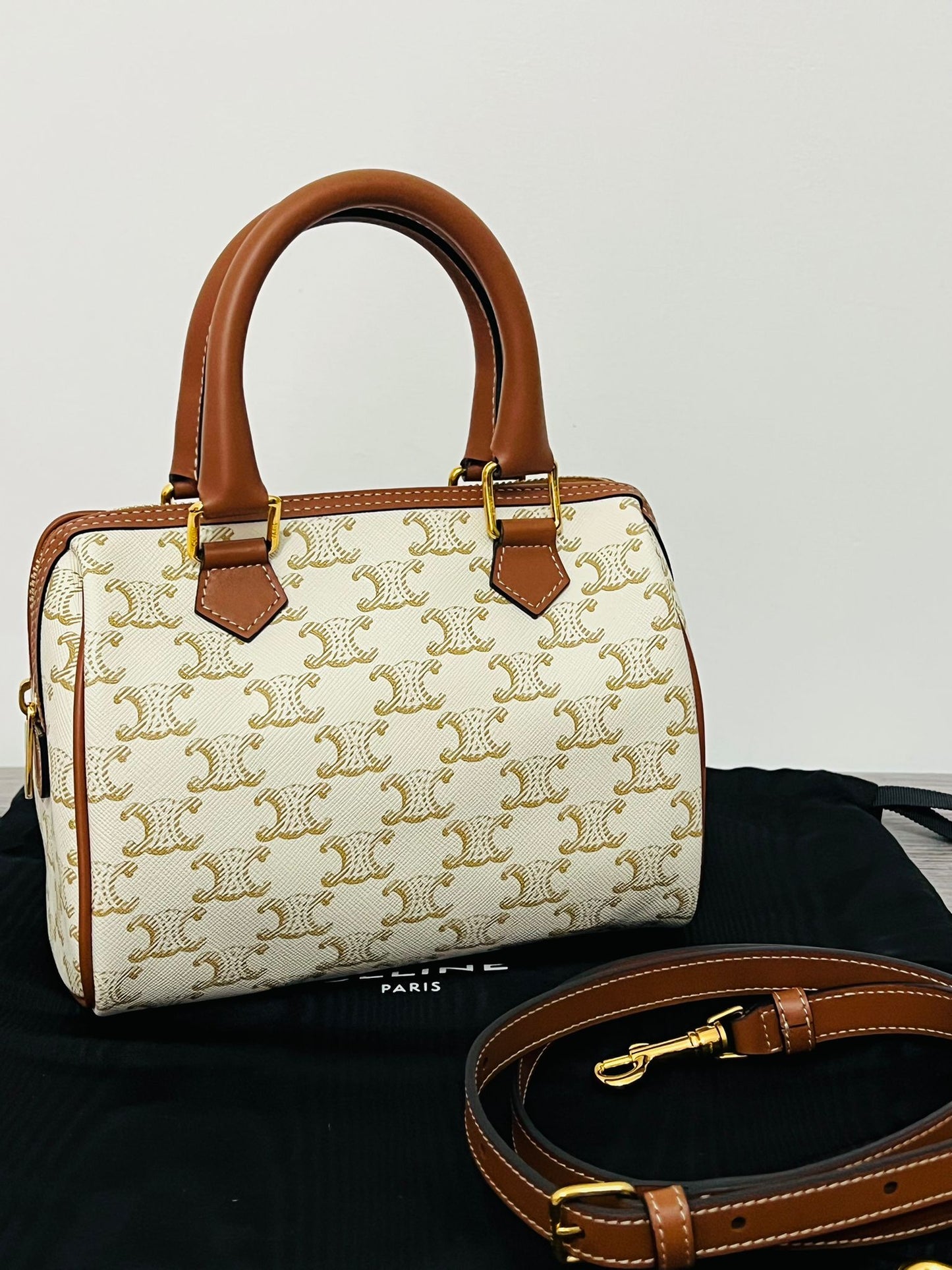 Celine Boston Piccola in Tela Triomphe e Pelle di Vitello