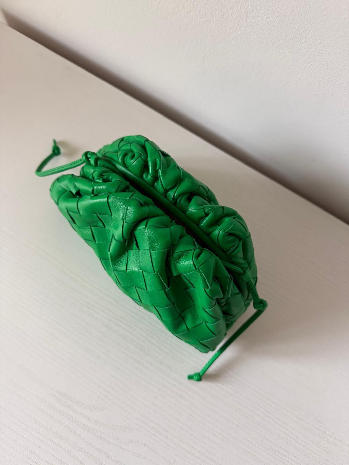 Bottega Veneta Mini Pouch Intrecciata – Verde