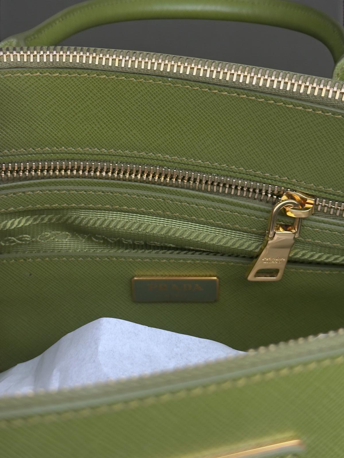 Prada Galleria Saffiano – Colore Edera